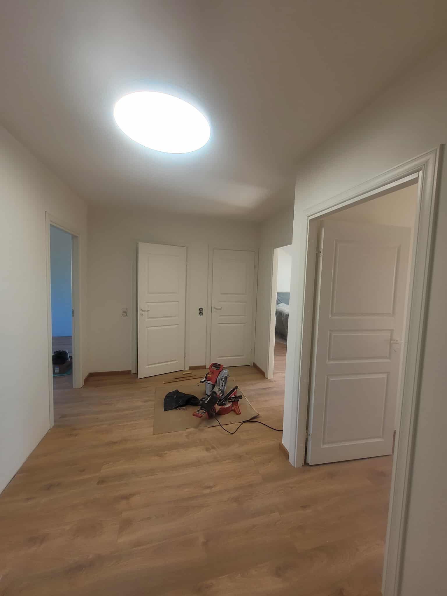 services-03 571137585 1150105583893264 1370223530083453427 N